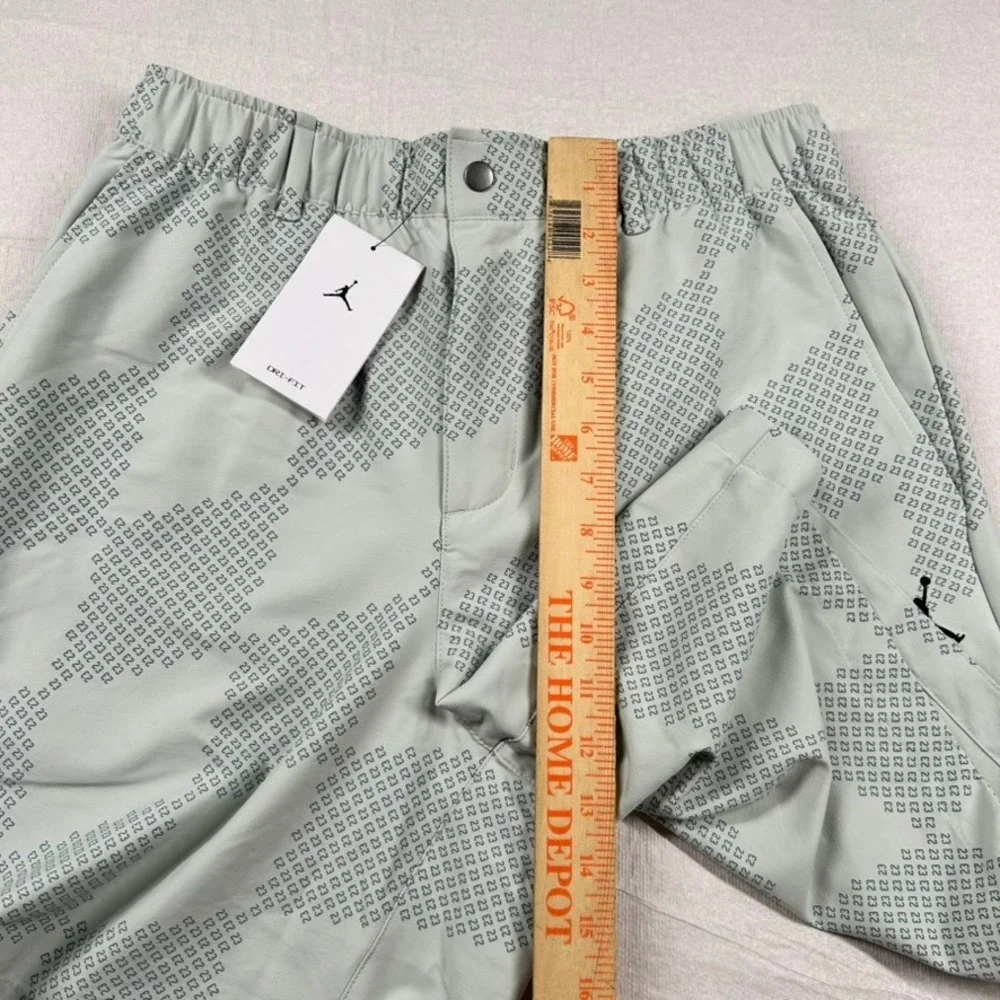 Jordan Golf Shorts Mens Medium 23 Print Monogram Performance 8